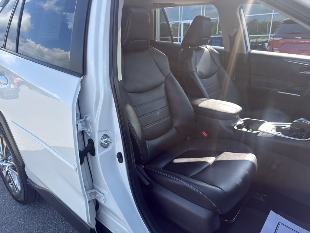 2021 Toyota RAV4 XLE Premium