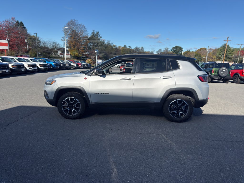 2024 Jeep Compass Trailhawk