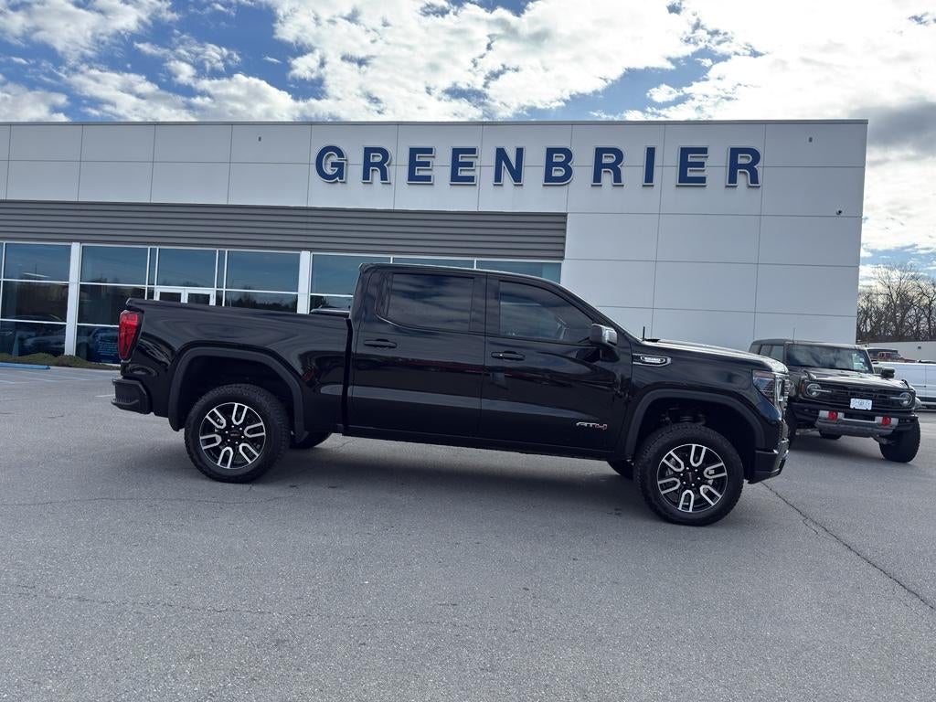 2025 GMC Sierra AT4