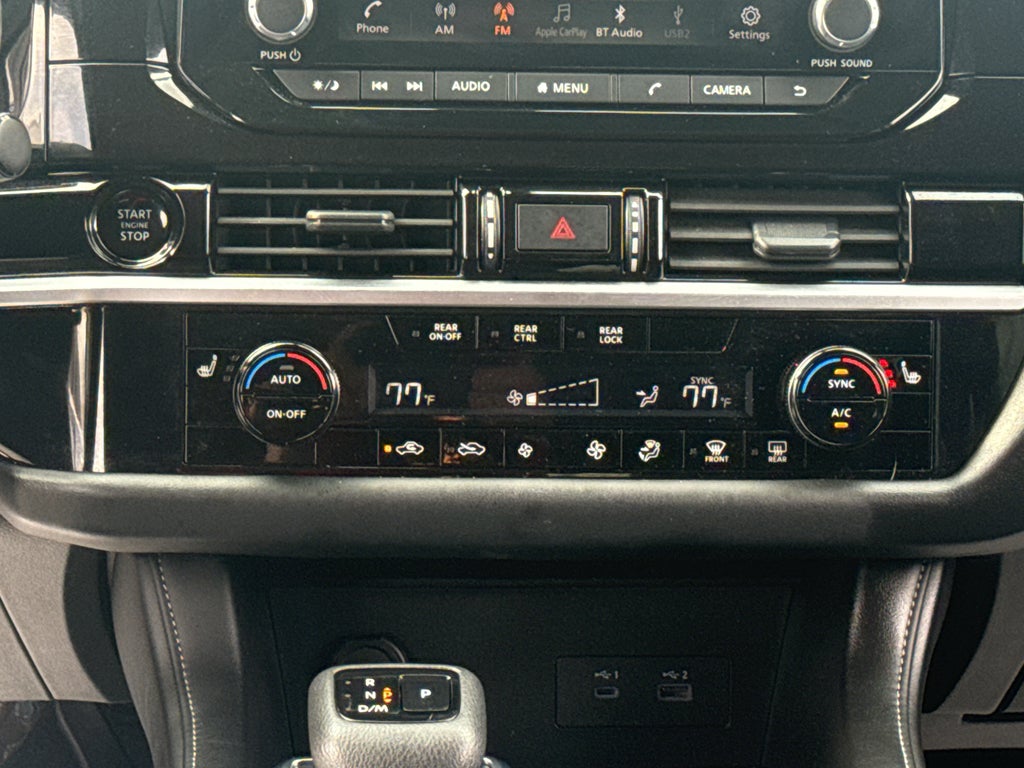 2025 Nissan Pathfinder SV