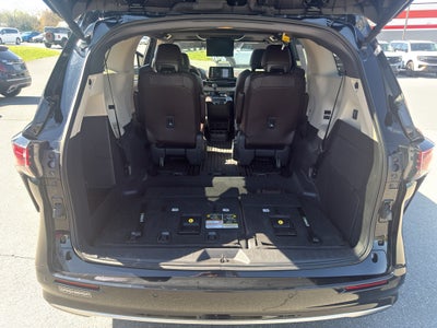 2023 Toyota Sienna Platinum