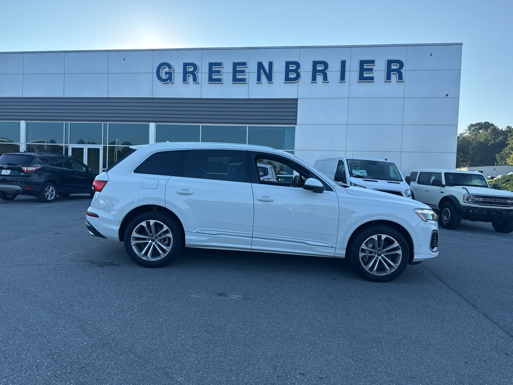 2025 Audi Q7 Premium Plus