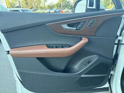 2025 Audi Q7 Premium Plus