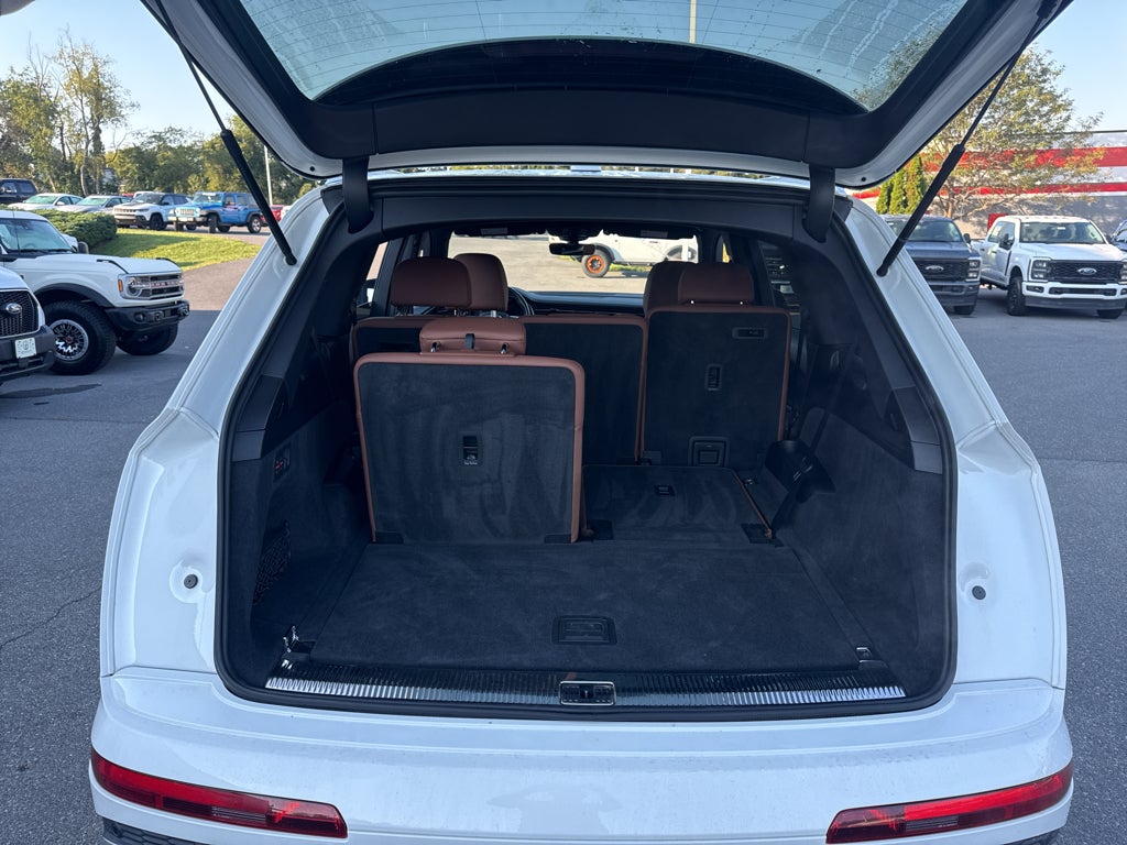 2025 Audi Q7 Premium Plus