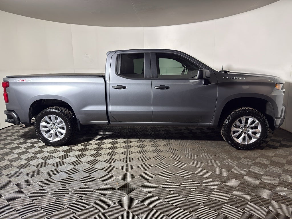2021 Chevrolet Silverado Custom