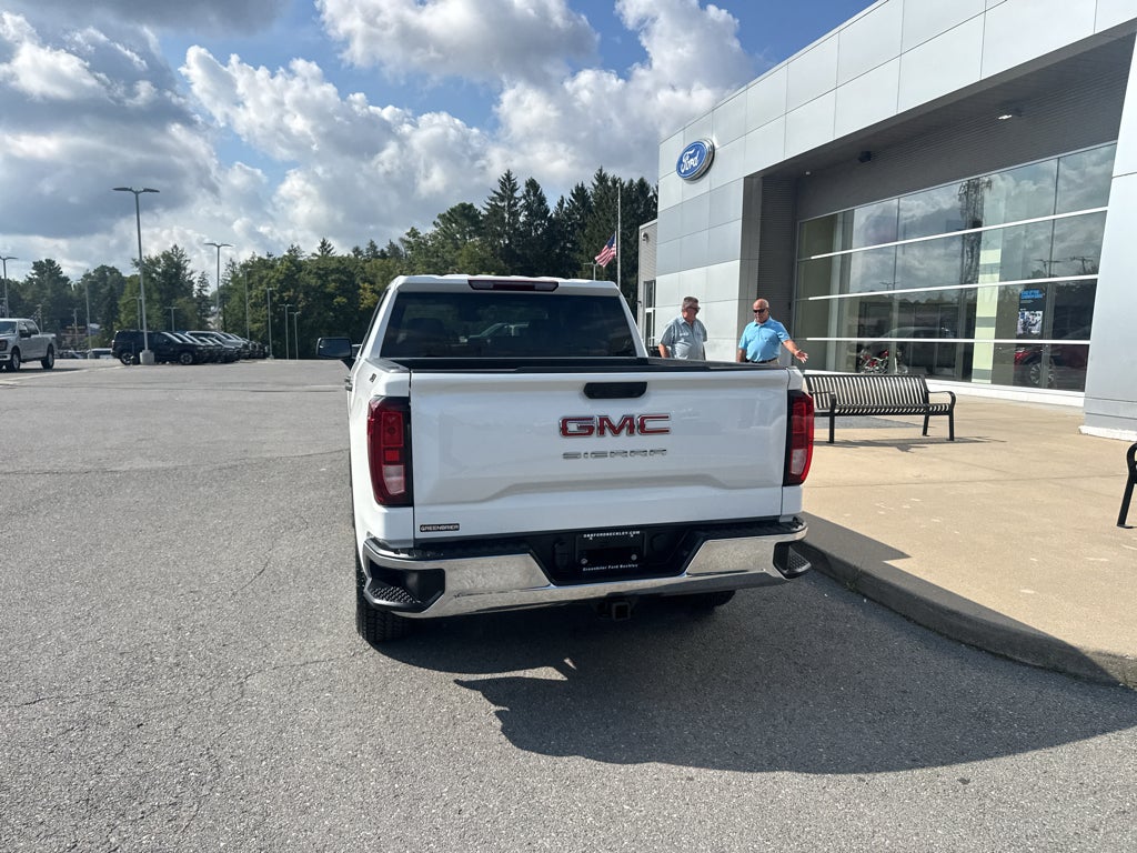 2024 GMC Sierra Pro