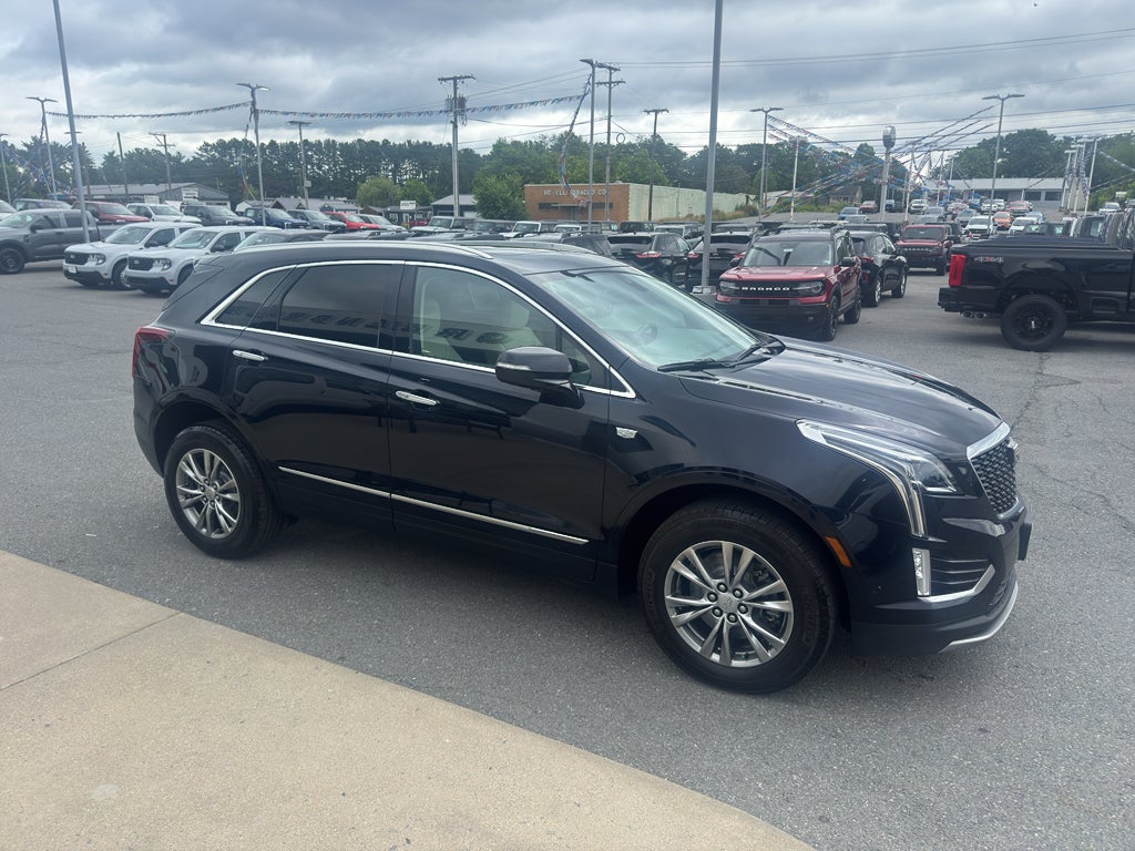 2022 Cadillac XT5 FWD Premium Luxury