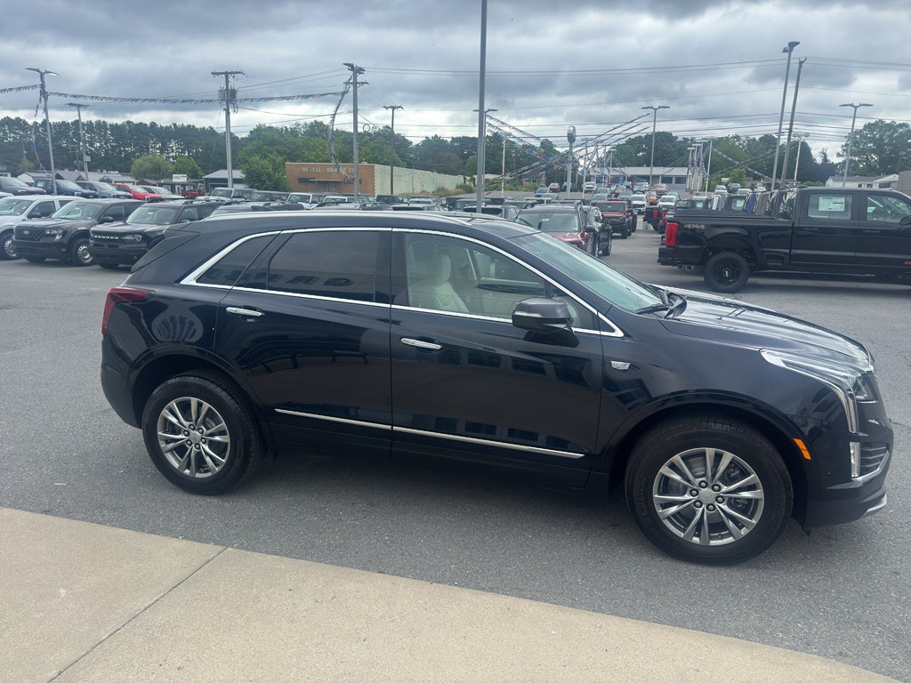 2022 Cadillac XT5 FWD Premium Luxury