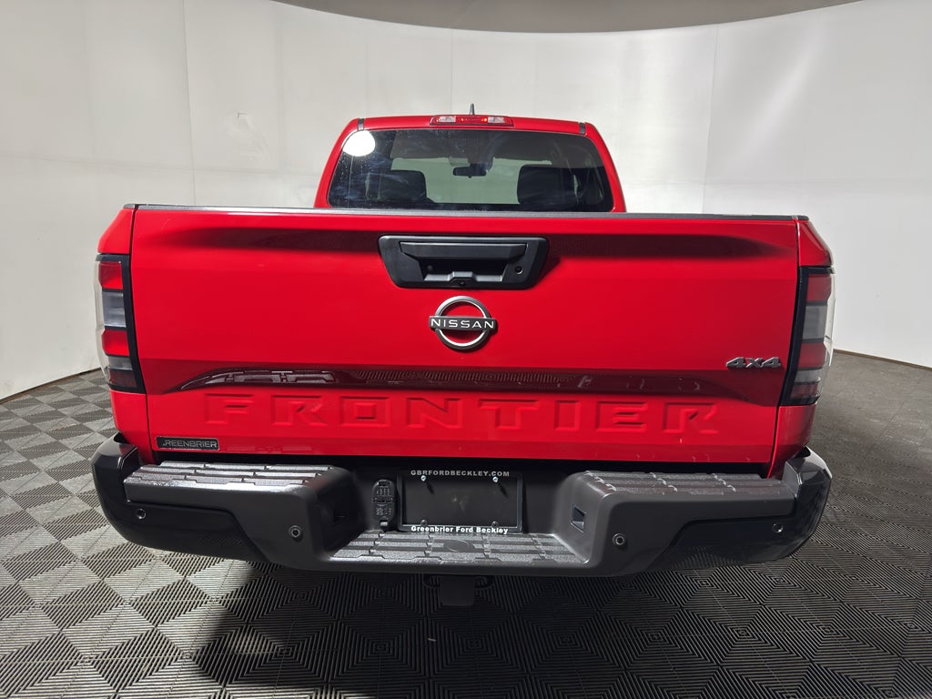 2022 Nissan Frontier S