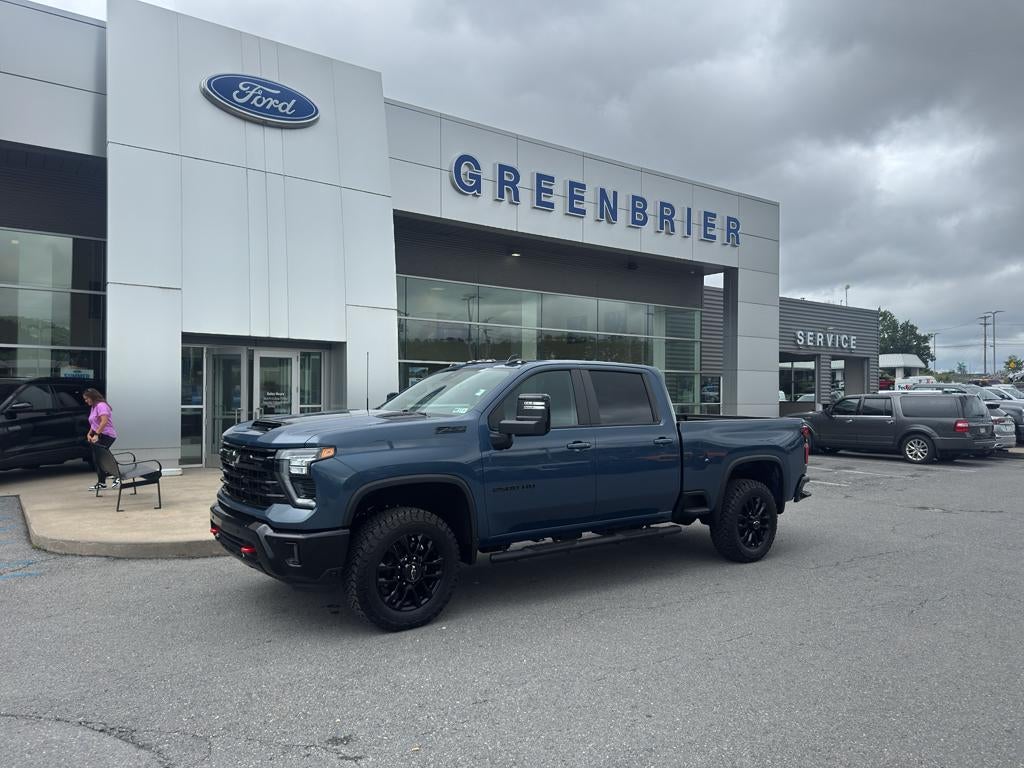 2025 Chevrolet Silverado LT