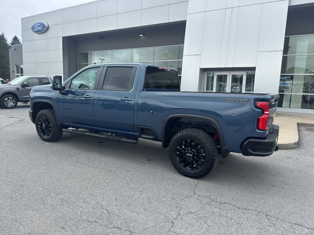 2025 Chevrolet Silverado LT