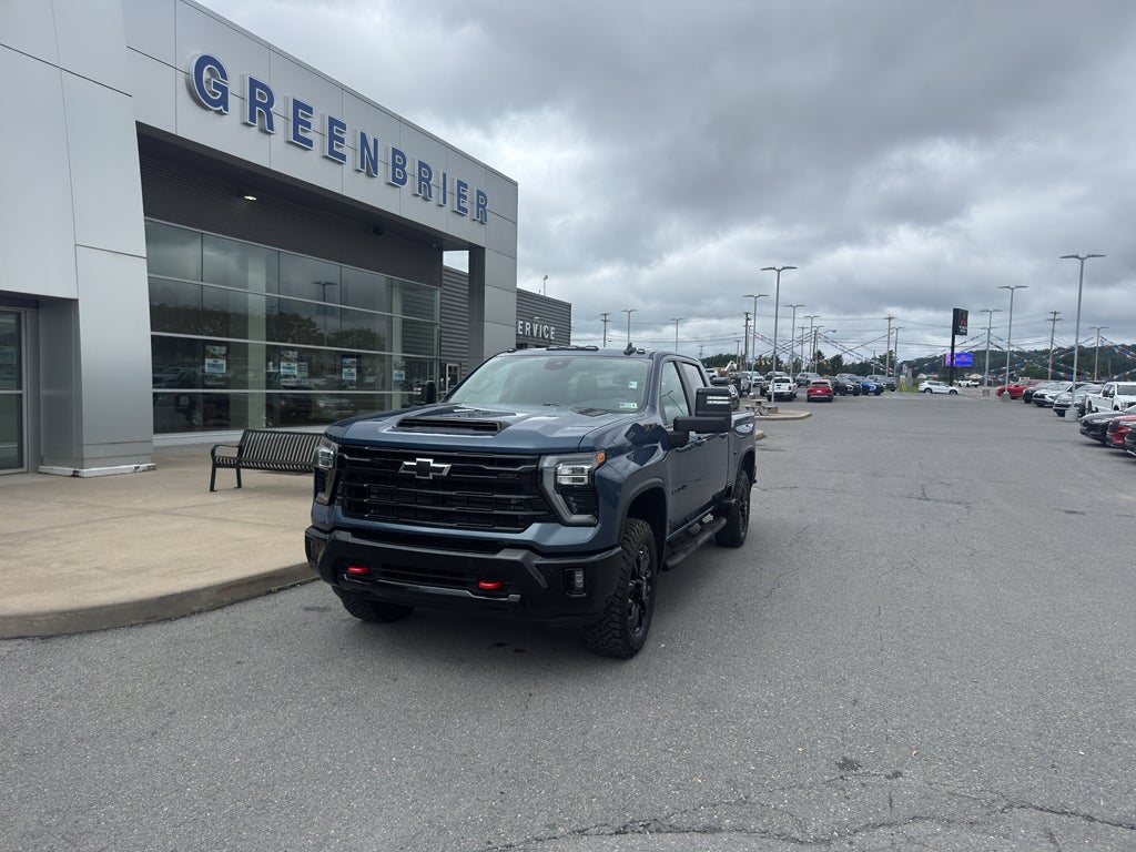 2025 Chevrolet Silverado LT