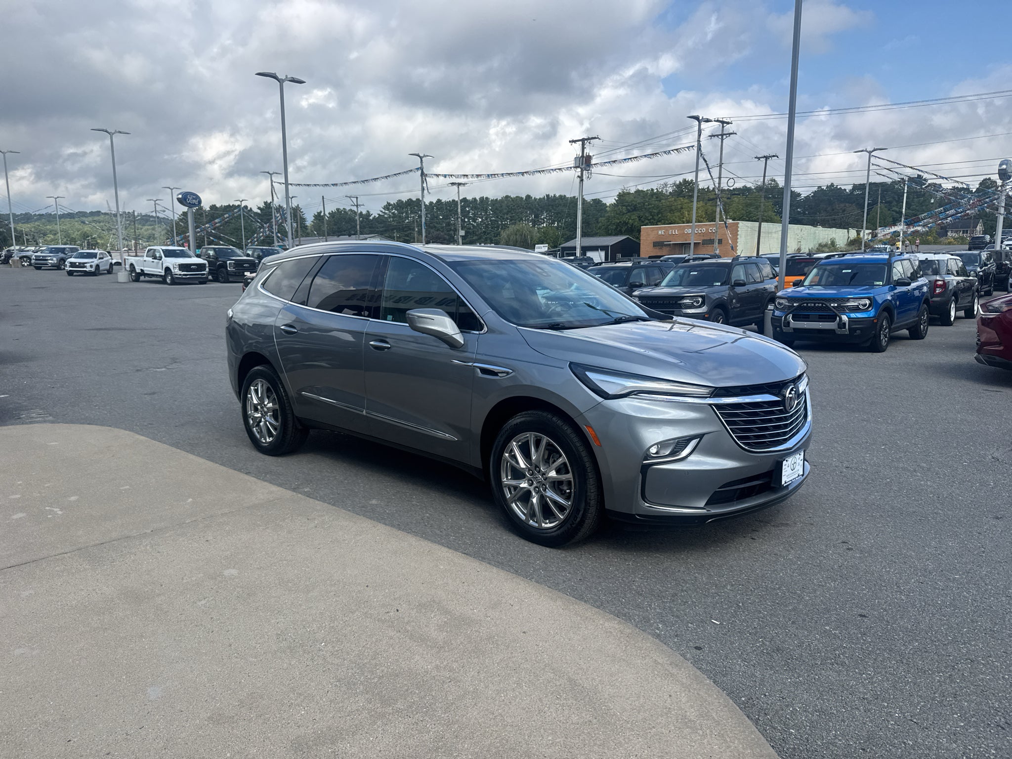 2023 Buick Enclave Premium