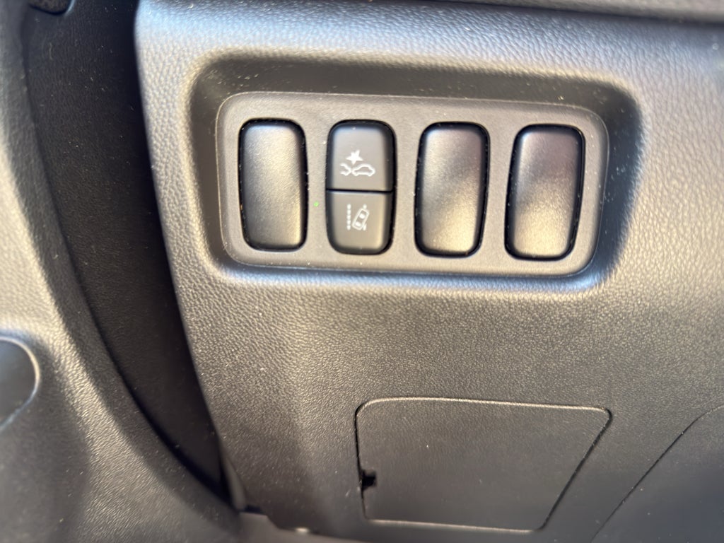 2023 Mitsubishi Outlander Sport LE