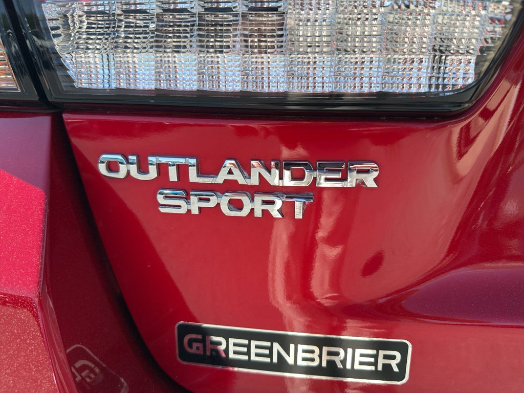 2023 Mitsubishi Outlander Sport LE