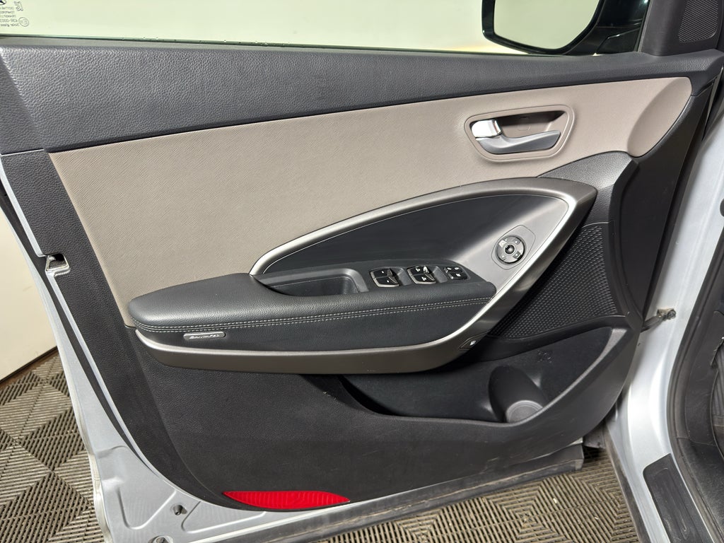 2017 Hyundai Santa Fe XL SE