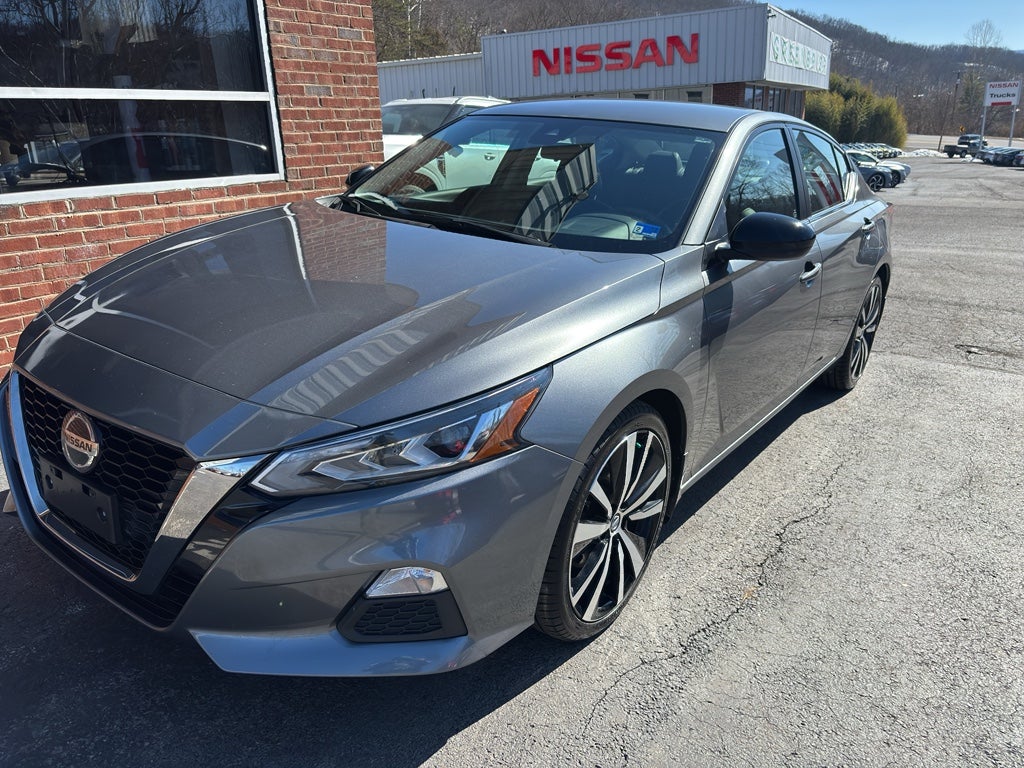2022 Nissan Altima 2.5 SR